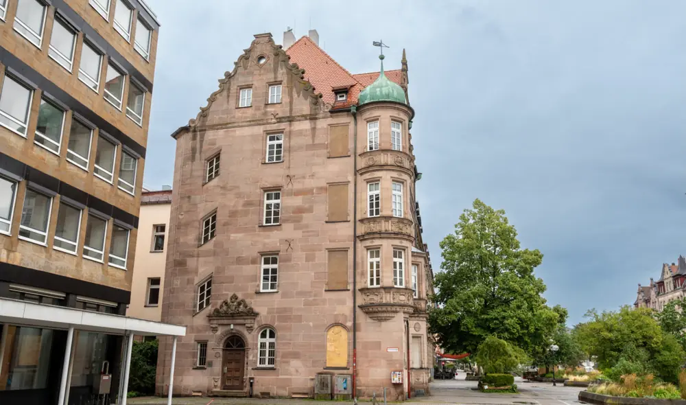 Altbau an der Fürther Straße